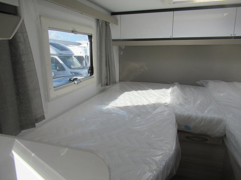 Adria Compact Supreme SL 2.2 Diesel 140BHP Automatic