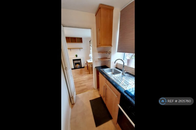 1 bedroom flat in John Silken Lane, London, SE8 (1 bed) (#2105760)