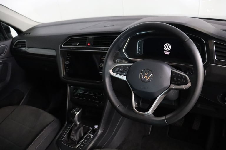 2023 Volkswagen Tiguan 1.4 TSI eHybrid Elegance 5dr DSG ESTATE PETROL/ELECTRIC Automatic