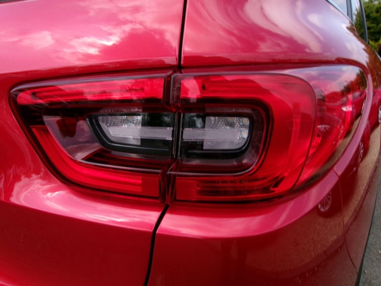 2019 Renault Kadjar 1.5 Blue dCi S Edition Euro 6 (s/s) 5dr HATCHBACK Diesel Manual