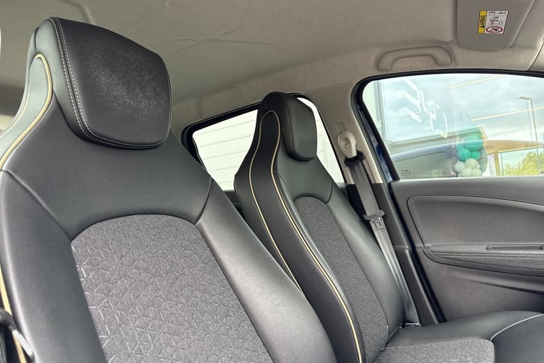 2022 Renault Zoe R135 EV50 52kWh Iconic Auto 5dr (Boost Charge) Hatchback ELECTRIC Automatic