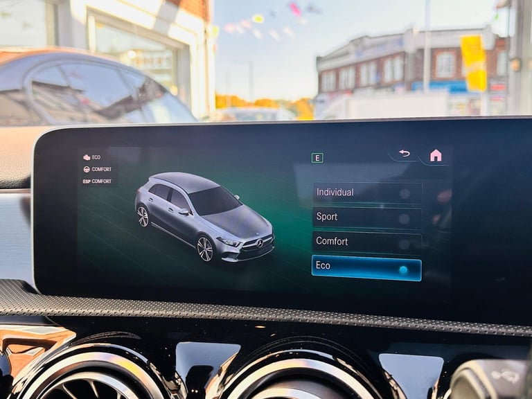 2019 Mercedes-Benz A-Class 1.3 A200 AMG Line (Premium) 7G-DCT Euro 6 (s/s) 5dr HATCHBACK Petrol A...