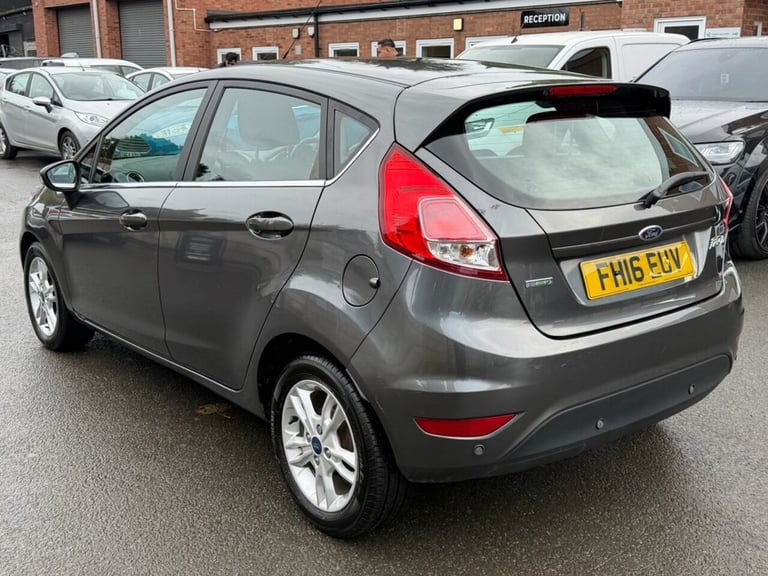 2016 Ford Fiesta 1.0T EcoBoost Zetec Hatchback 5dr Petrol Powershift Euro 6 (100 ps) Hatchback Pe...