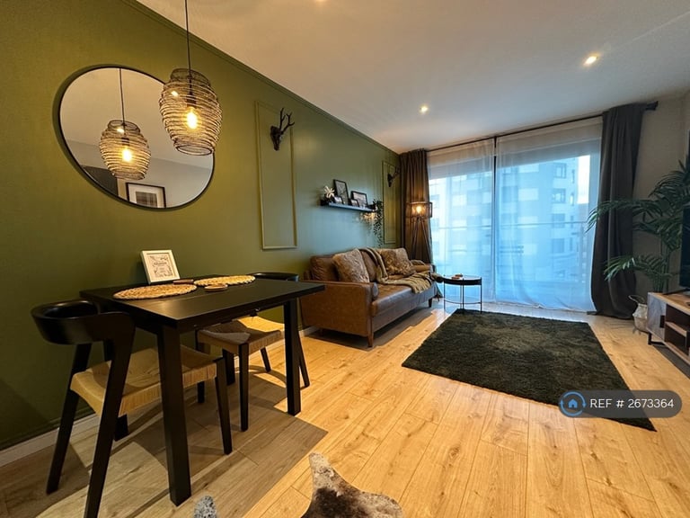 1 bedroom flat in Notte Street, Plymouth, PL1 (1 bed) (#2673364)