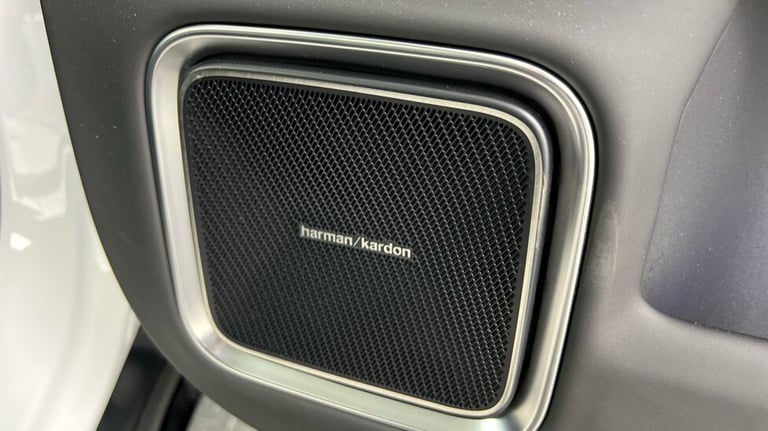 2025 Polestar Polestar 4 Polestar 4 Long range Single motor -Pilot-Plus-Privacy Glass Estate Elec...