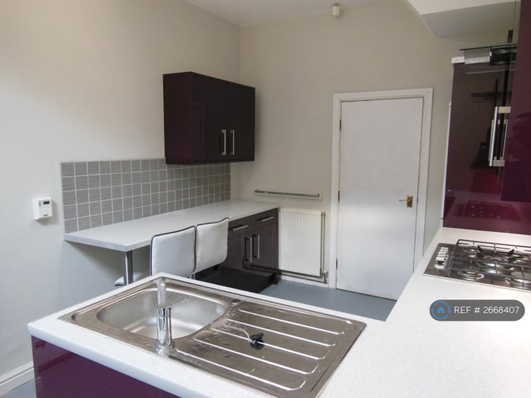 4 bedroom house in Crawford Avenue, Mossley Hill, Liverpool, L18 (4 bed) (#2668407)