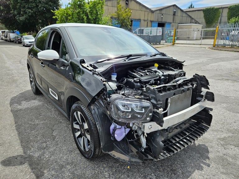 2024 74 Citroen C3 1.2 PureTech Plus 5dr Black Light Damaged Salvage 