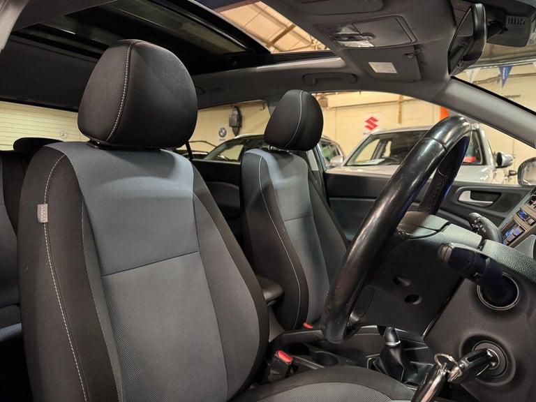  Hyundai i20 1.4 Premium SE Euro 6 5dr Petrol Manual