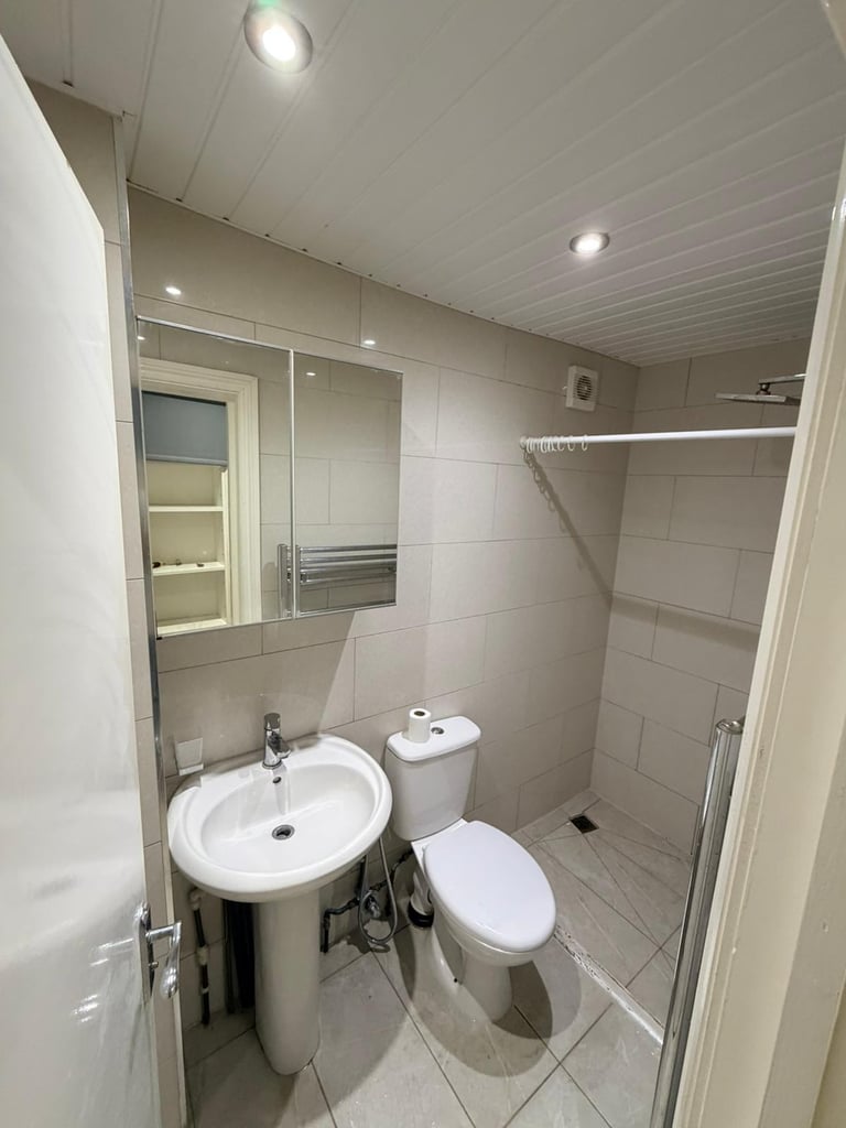 1 Bedroom Accommodation, KINGSBURY, HA3, £1,250, **BILLS INCLUDED**