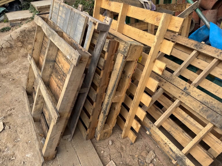 Free pallets 