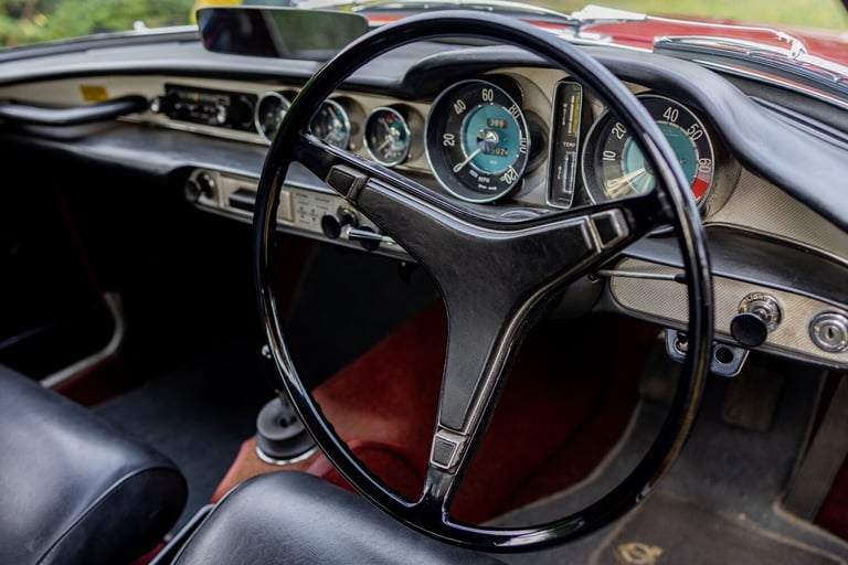 1934 Volvo P1800 P (1967) Coupe PETROL Manual