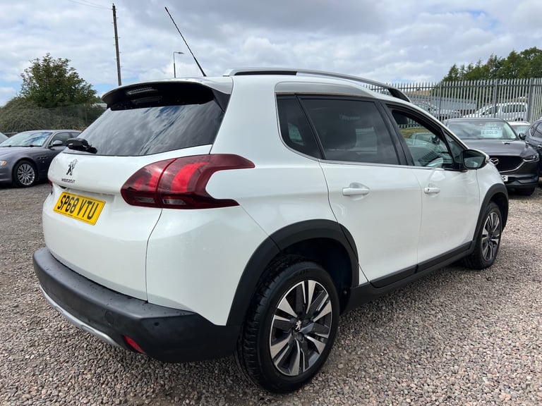2018 68 PEUGEOT 2008 1.2 PURETECH ALLURE PREMIUM 5DR ONLY 33,000 MILES F/S/H
