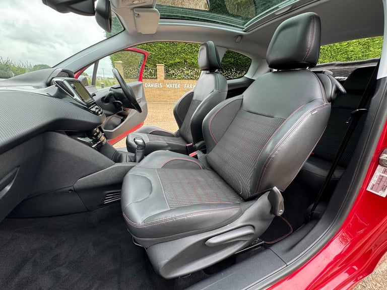 2016 Peugeot 208 1.2 Puretech Gt Line Hatchback HATCHBACK Petrol Manual