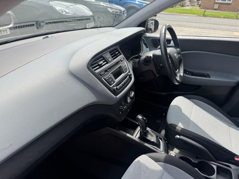 2015 Hyundai i20 1.4 SE Auto Euro 6 5dr HATCHBACK Petrol Automatic