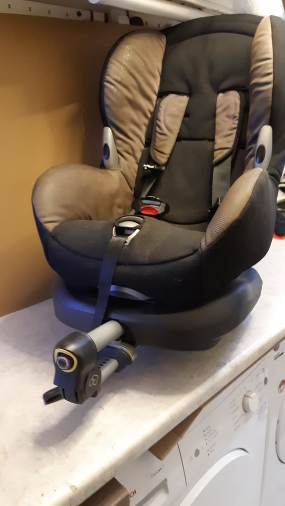 image for Car Seat & SOFIX Class A Bundle