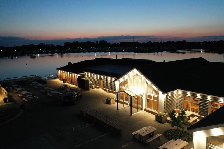 Static Caravan Holiday Home in Lincolnshire