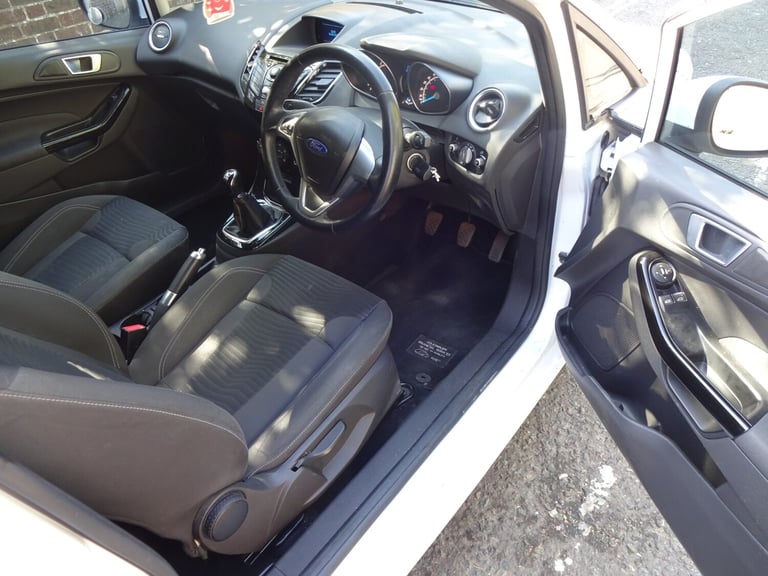 2013 Ford Fiesta 125 82 Zetec 3dr HATCHBACK Petrol Manual