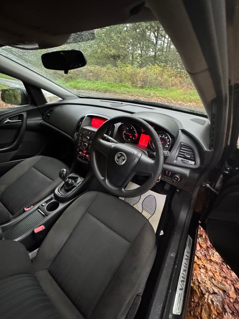 Vauxhall, ASTRA, Hatchback, 2010, Manual, 1248 (cc), 5 doors