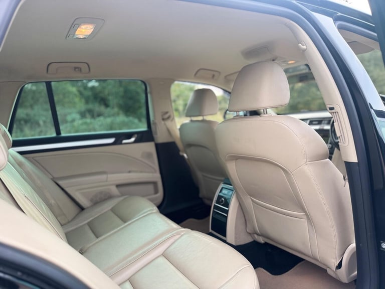 2014 Skoda Superb 2.0 TDI CR 170 Elegance 4X4 5dr DSG ESTATE DIESEL Automatic