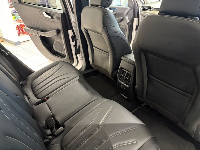 2022 Ford Kuga 2.5 Duratec 14.4kWh Vignale SUV 5dr Petrol Plug-in Hybrid CVT Euro 6 (s/s)  HATCHB...