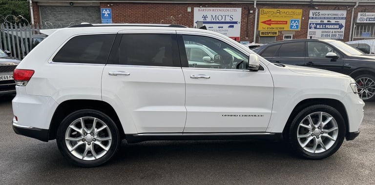 2016 Jeep Grand Cherokee 3.0 V6 CRD Summit SUV 5dr Diesel Auto 4WD Euro 6 (247 bhp) ESTATE Diesel...