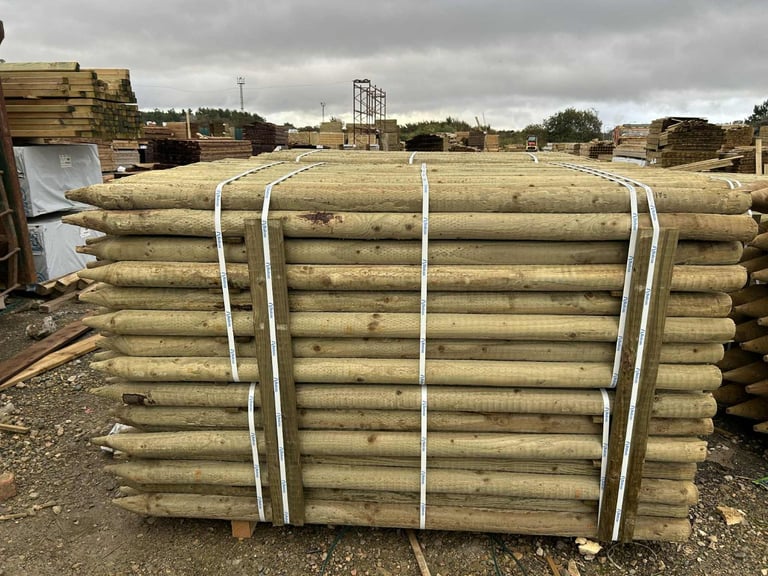 ROUND POSTS 3IN - 7IN UC4 TREATED STRAINERS STABS STOCK FENCING