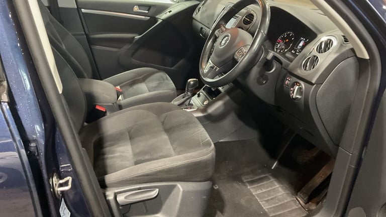 2015 Volkswagen Tiguan 2.0 TDI BlueMotion Tech Match Edition SUV 5dr Diesel DSG 4WD Euro 6 (s/s) ...