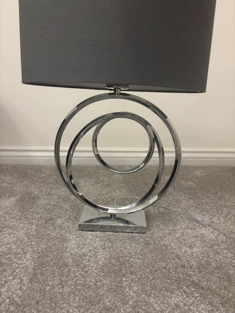 Silver and chrome table lamp 