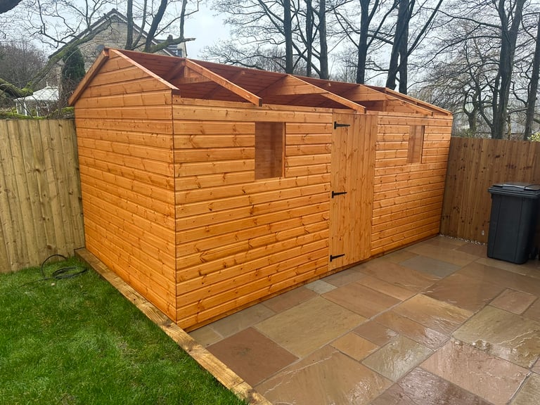 16 x8 apex single door x2 windows 