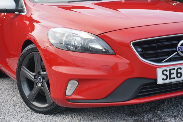 2015 Volvo V40 D2 [120] R DESIGN *IMMACULATE CONDITION £20 ROAD TAX* HATCHBACK Diesel Manual