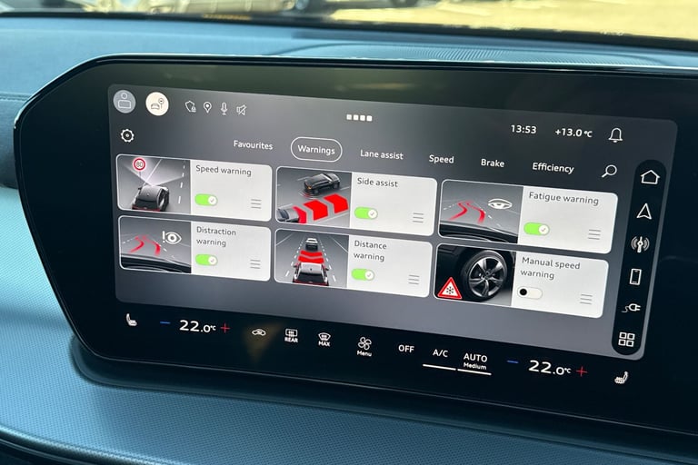 2025 Audi Q3 1.5 e-hybrid Launch Edition S Tronic Euro 6 (s/s) 5dr 26kWh SUV Automatic