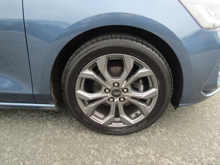 2023 Ford Focus 1.0T EcoBoost ST-Line 5dr - 1 Owner / Protection Pack Hatchback Petrol Manual