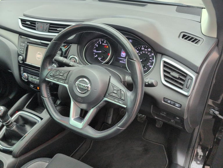 2018 Nissan Qashqai 1.2 DIG-T N-Connecta SUV 5dr Petrol Manual Euro 6 (s/s) (115 ps) - SUNROOF, H...