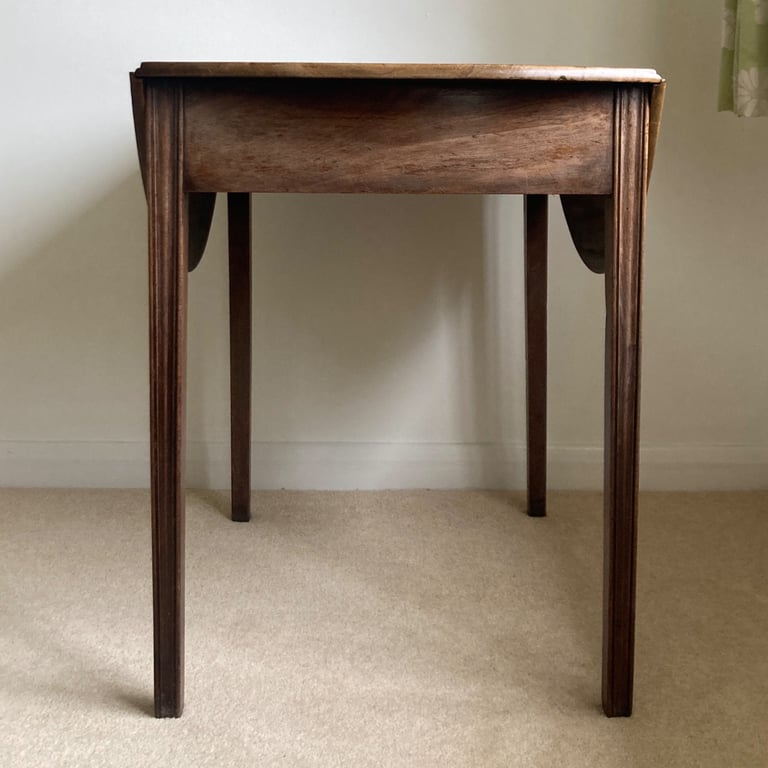 Georgian Oval Pembroke Table