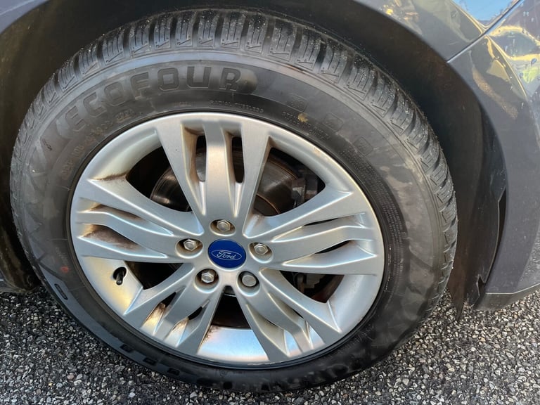 2014 Ford Focus 1.6 125 Titanium Navigator 5dr Powershift HATCHBACK Petrol Automatic