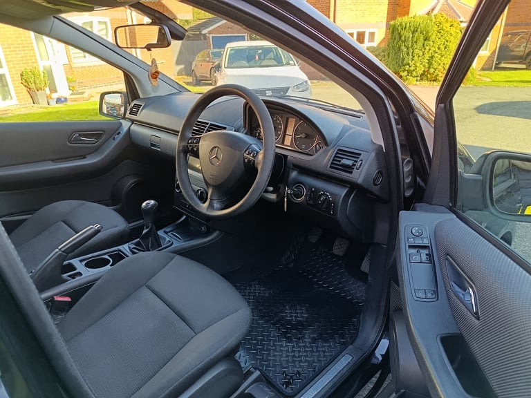 Mercedes-Benz, A CLASS, Hatchback, 2010, Manual, 1498 (cc), 5 doors