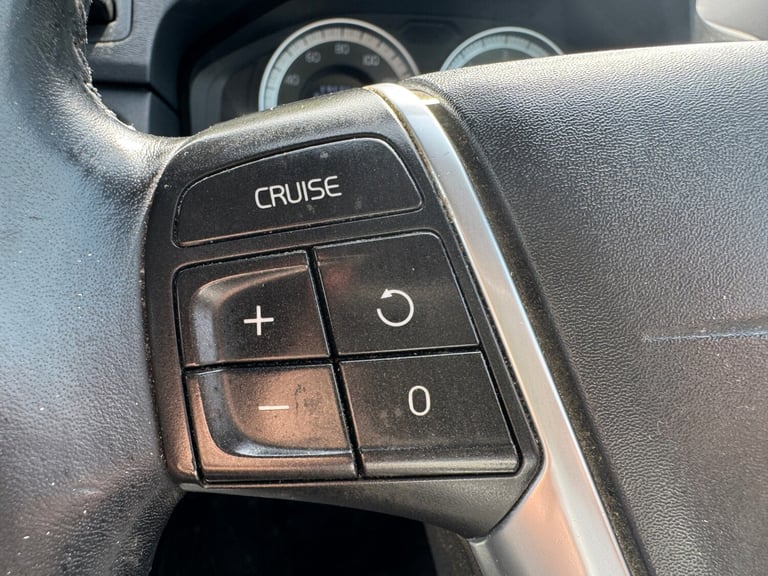 2011 Volvo S80 D3 [163] SE Lux 4dr Geartronic [Sat Nav] - LEATHER - HEATED SEATS SALOON Diesel Au...