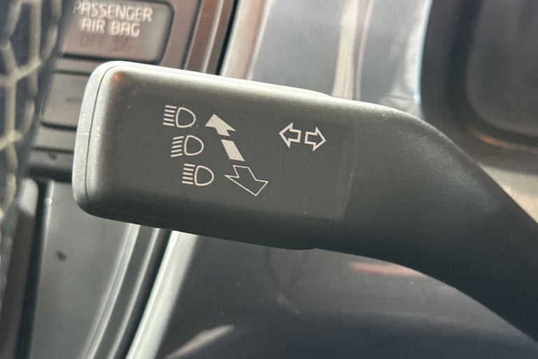 2017 SEAT Mii 64389 Hatchback Petrol Manual