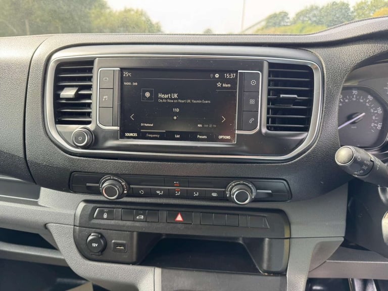 2021 Vauxhall Vivaro 1.5 Vivaro F2700 Sportive S/S Panel Van Diesel Manual