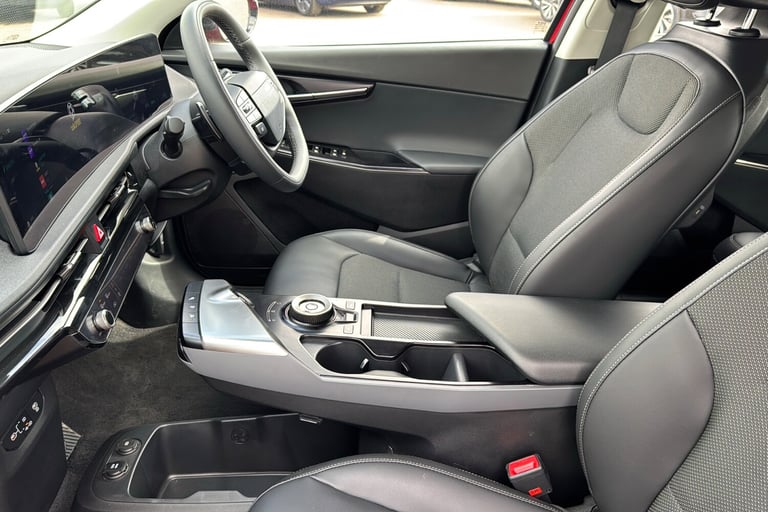 Kia EV6 63kWh Air SR Hatchback 5dr Electric Auto 169 bhp Electric
