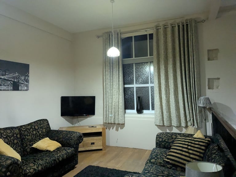 large 2 bedroom apartment 