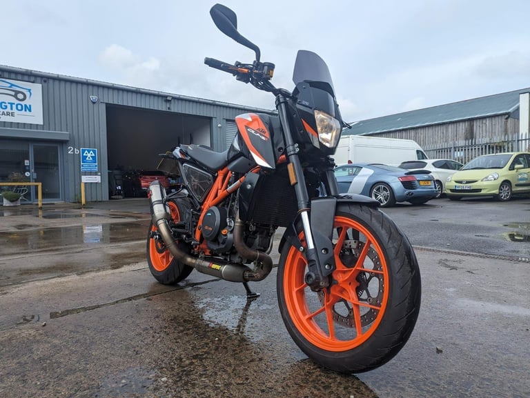 2016 16 KTM DUKE 690 R 16 MY AKRAPOVIC EXHAUST LC4 NAKED ROADSTER 690R SPEC