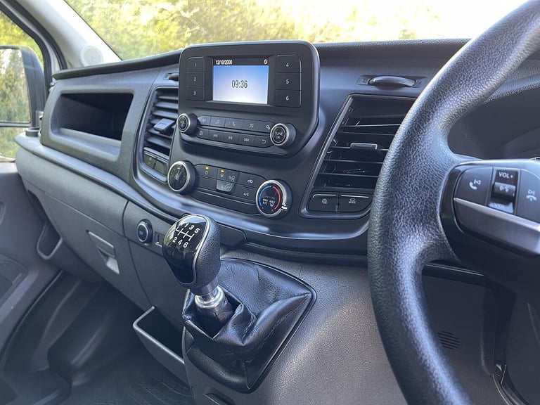 2021 Ford Transit 2.0 350 EcoBlue Leader FWD L3 H2 Euro 6 (s/s) 5dr PANEL VAN Diesel Manual