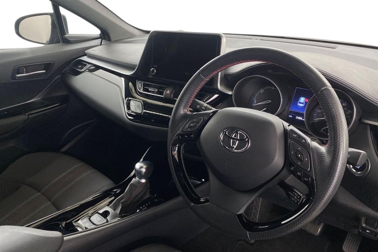 2022 Toyota C-HR 96486 Hatchback Hybrid Automatic