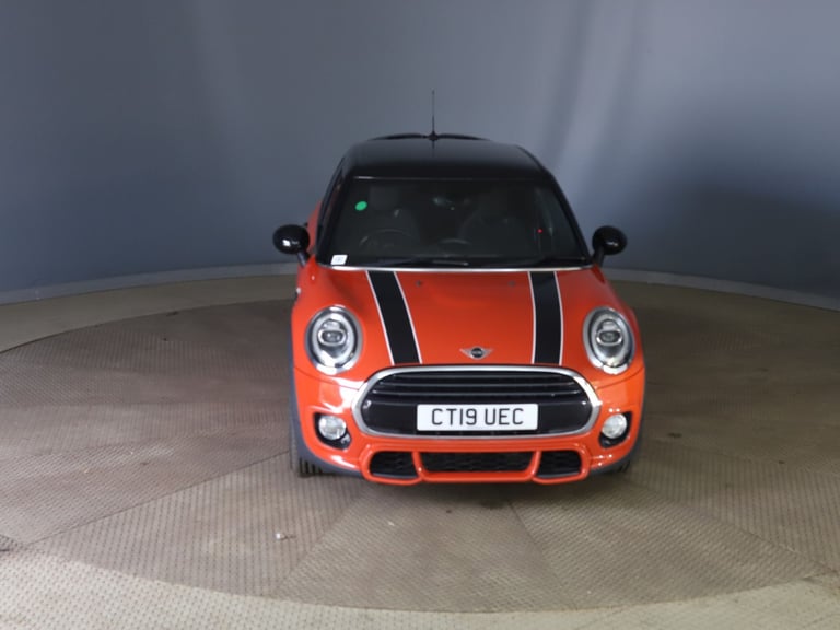 MINI Cooper Sport 1.5 Cooper Sport II 5dr JCW Sport Pack Euro 6 Year/Reg: 2019 (69) 