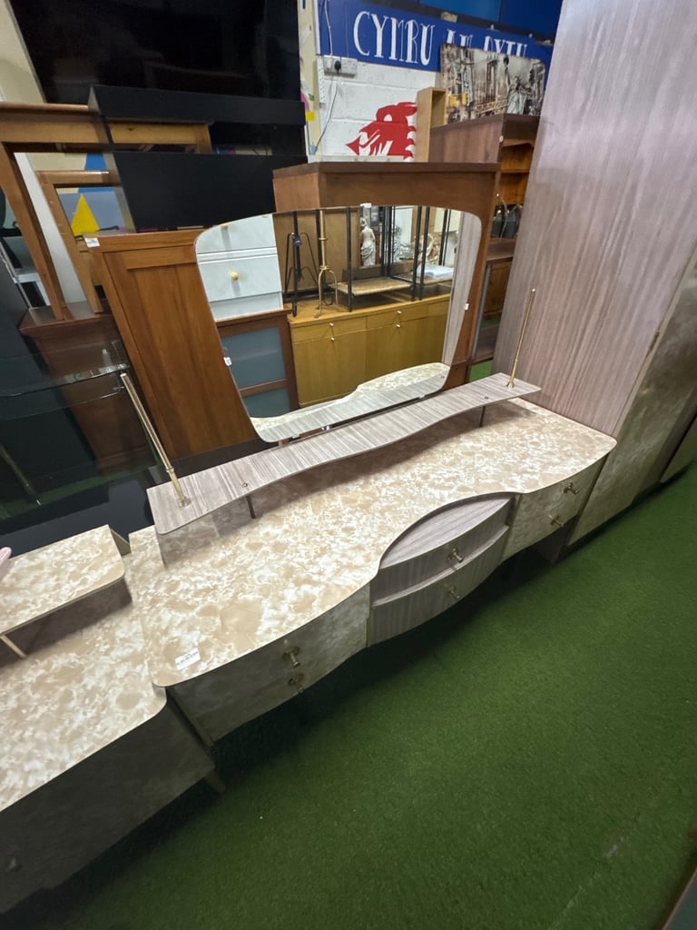 Dressing Table 