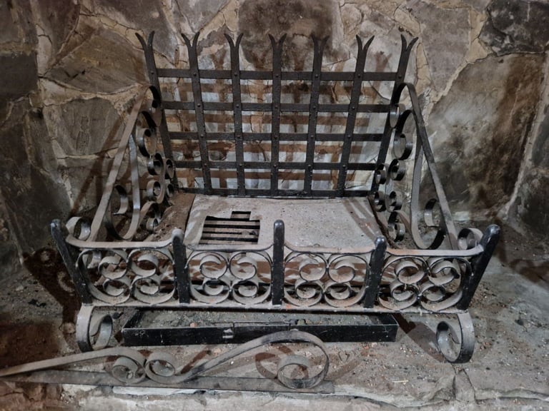 image for Large Wrought Iron Fire Basket / Grate 82cm wide