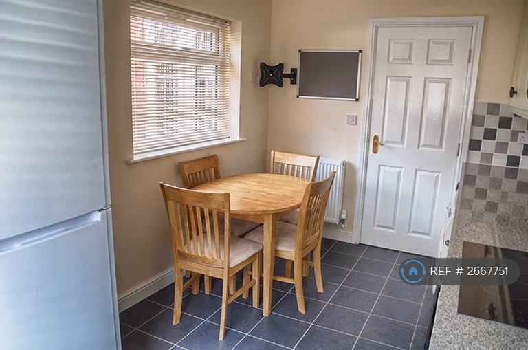 4 bedroom house in Welby Street, Manchester, M13 (4 bed) (#2667751)