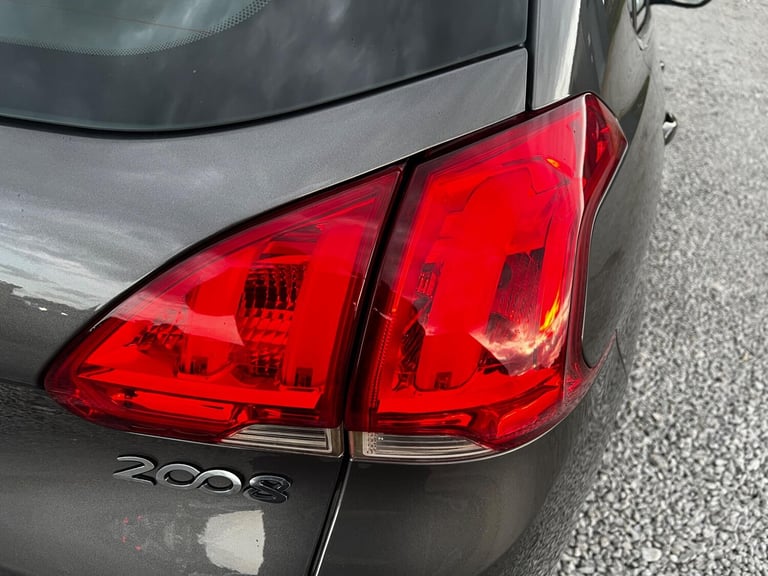 2015 Peugeot 2008 1.2 PureTech Urban Cross Euro 6 (s/s) 5dr HATCHBACK Petrol Manual