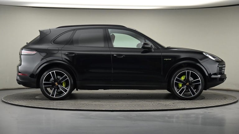 2022 Porsche Cayenne 3.0 V6 E-Hybrid 17.9kWh Platinum Edition TiptronicS 4WD Euro 6 (s/s) 5dr (3 ...